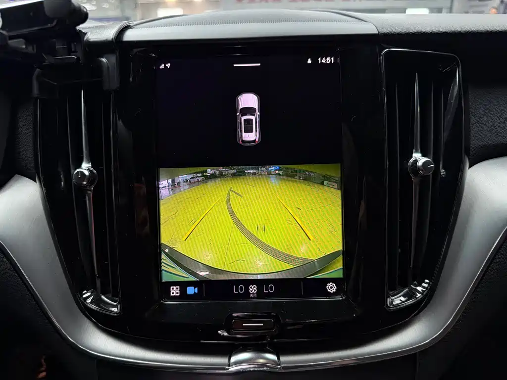Volvo XC60 — миниатюра 11