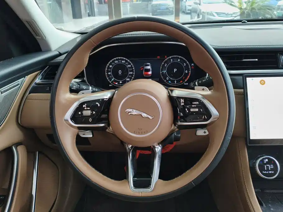 Jaguar XFL — миниатюра 15