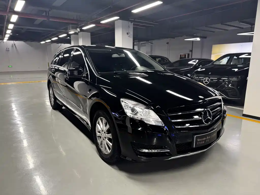 Mercedes-Benz R 2017 R 320 4MATIC