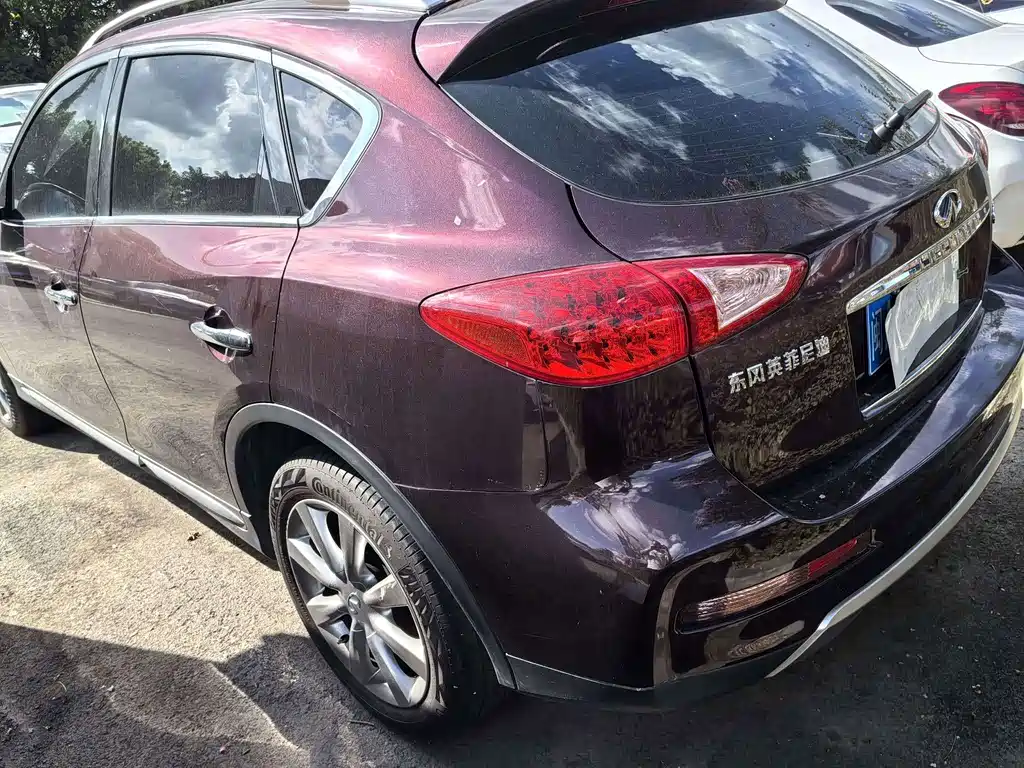 Infiniti QX50 — миниатюра 9