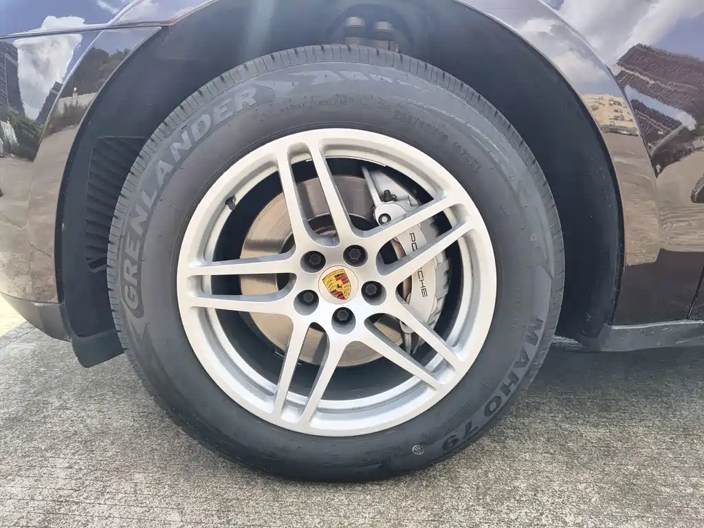 Porsche Macan — миниатюра 17