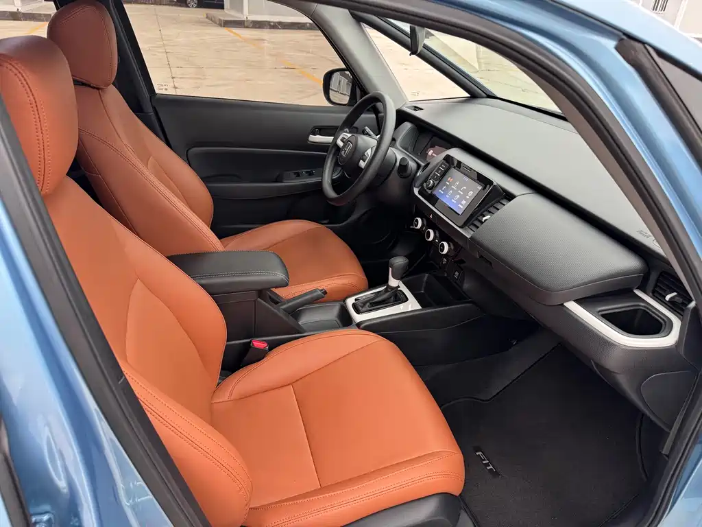 Honda Fit — миниатюра 17