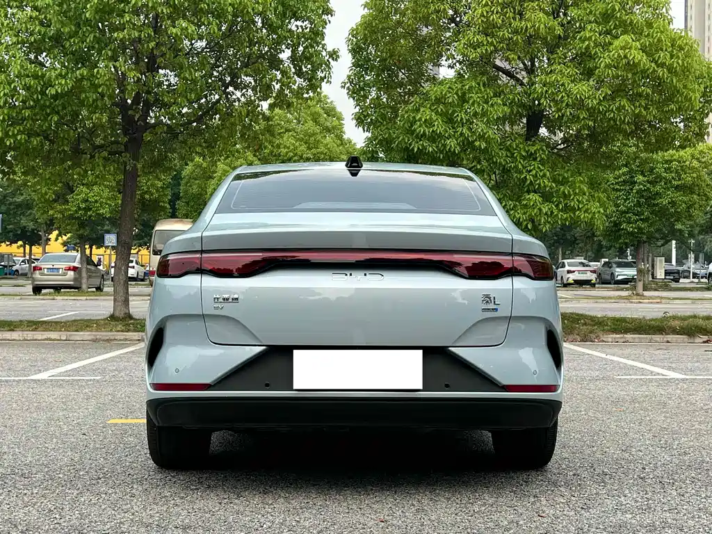 BYD Qin L — миниатюра 8