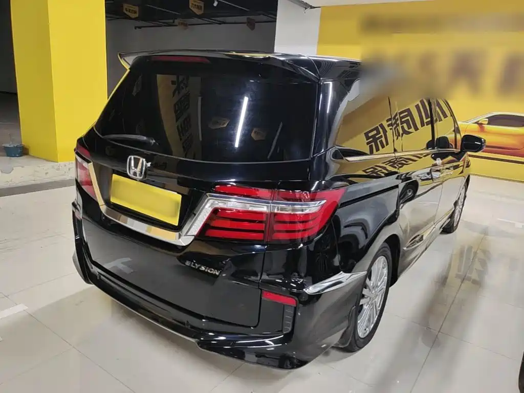 Honda Elysion — миниатюра 7