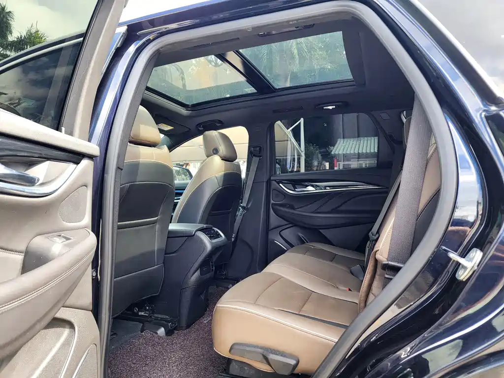 Buick Enclave — миниатюра 10