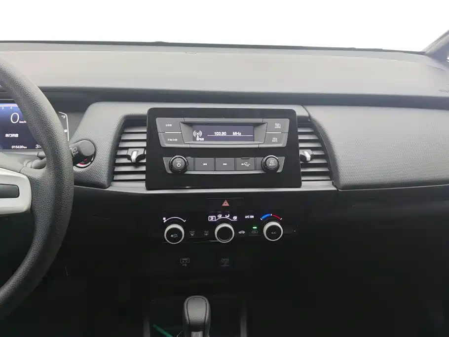 Honda Fit — миниатюра 13