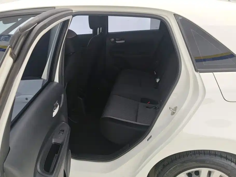 Honda Fit — миниатюра 11