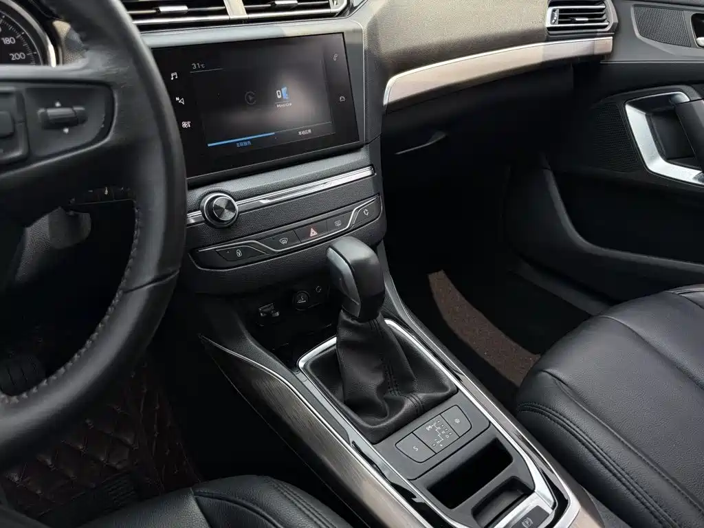 Peugeot 408 — миниатюра 7