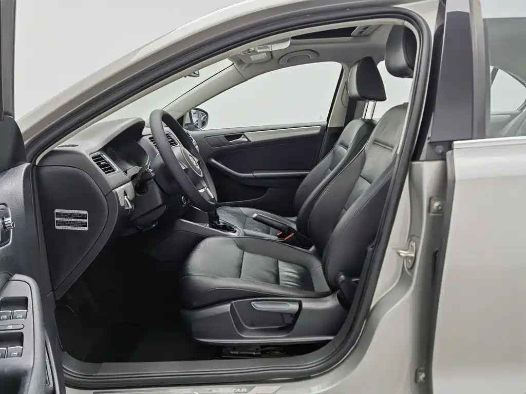 Volkswagen Sagitar — миниатюра 10