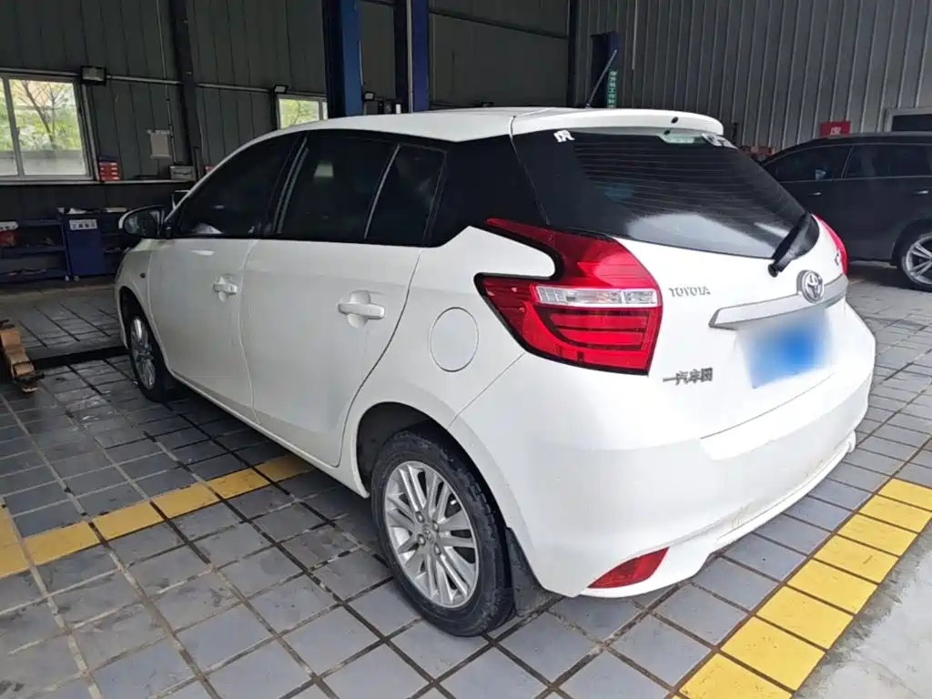 Toyota Vios FS — миниатюра 5