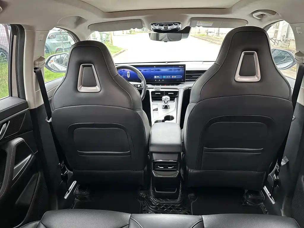 Roewe RX5 — миниатюра 14