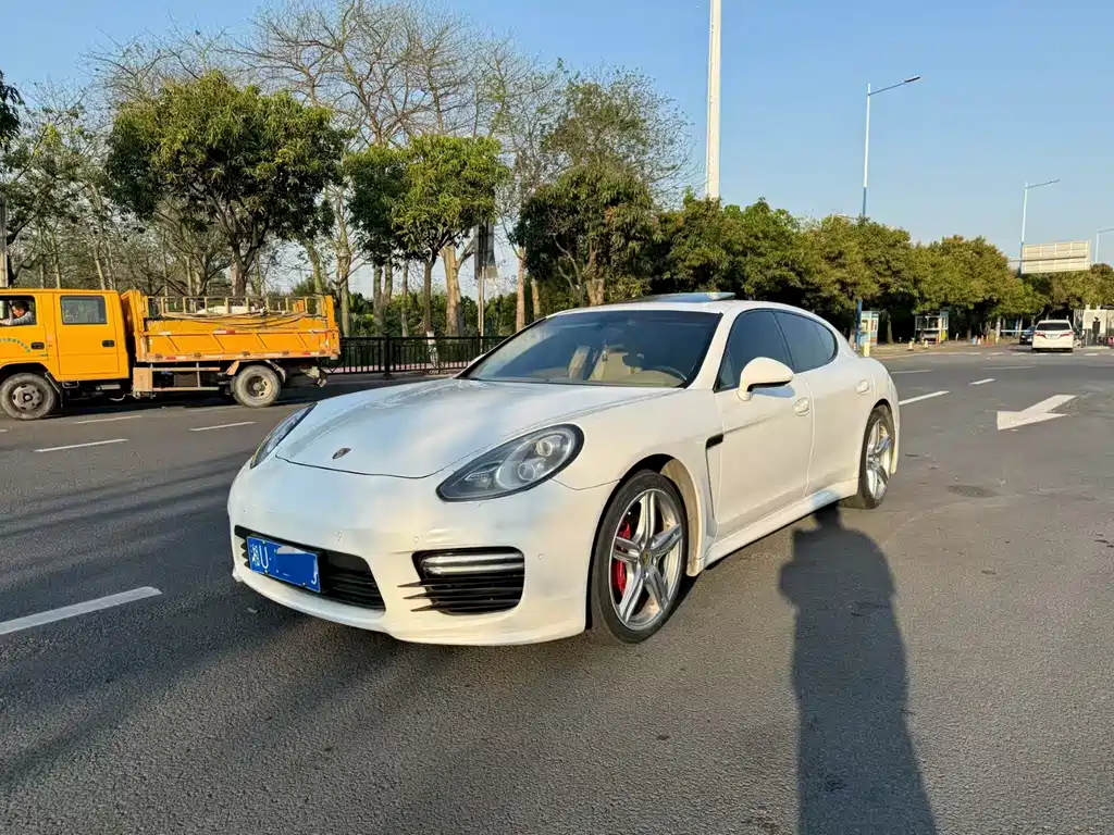 Porsche Panamera 2011
