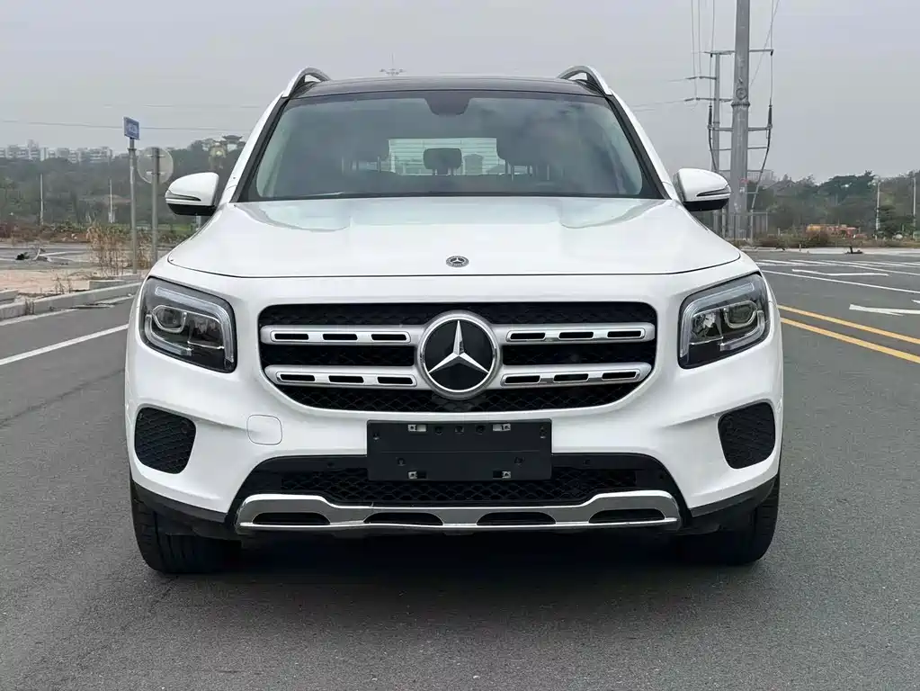 Купить Mercedes-Benz GLB