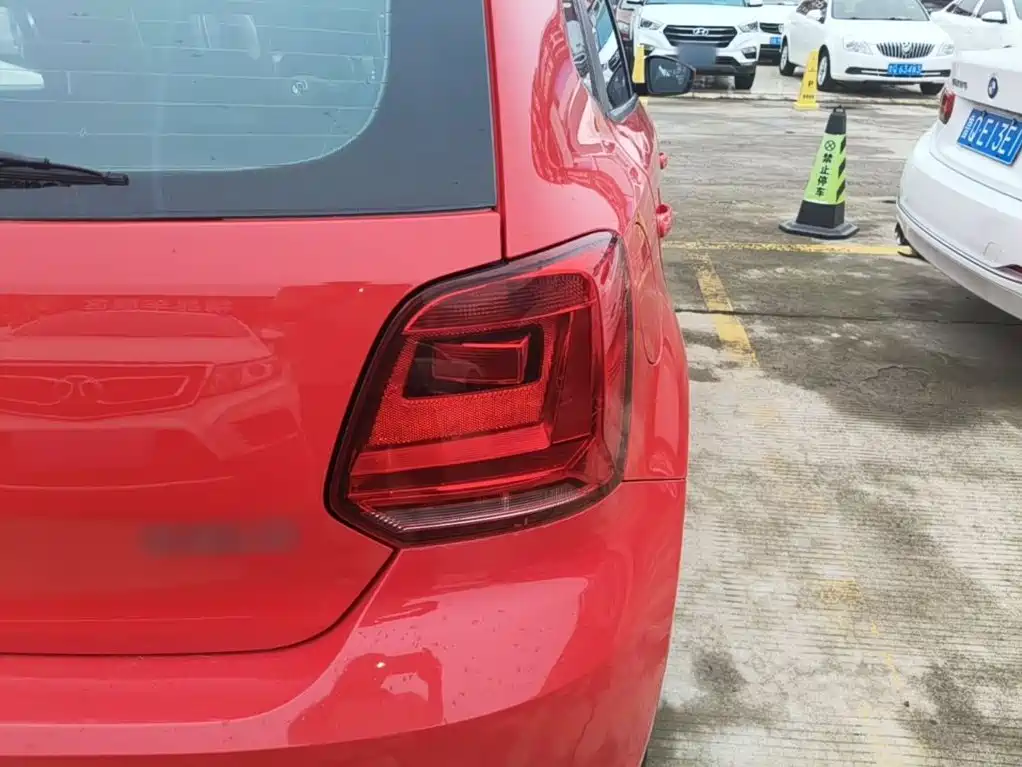 Volkswagen Polo — миниатюра 8