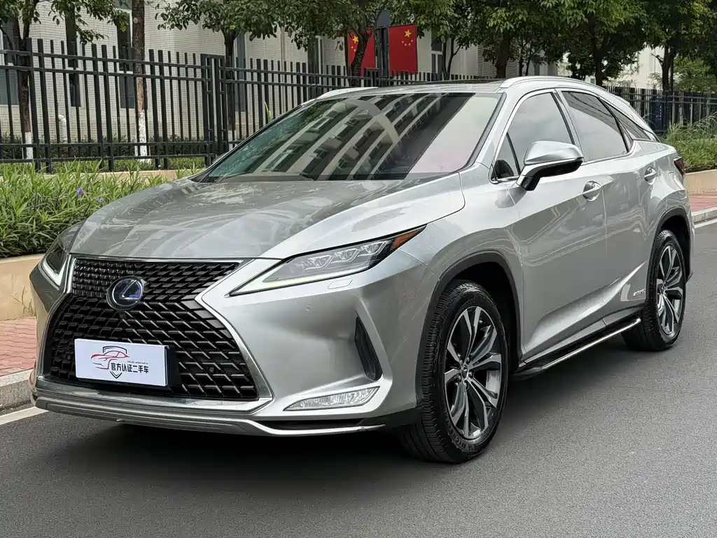 Lexus RX 2021