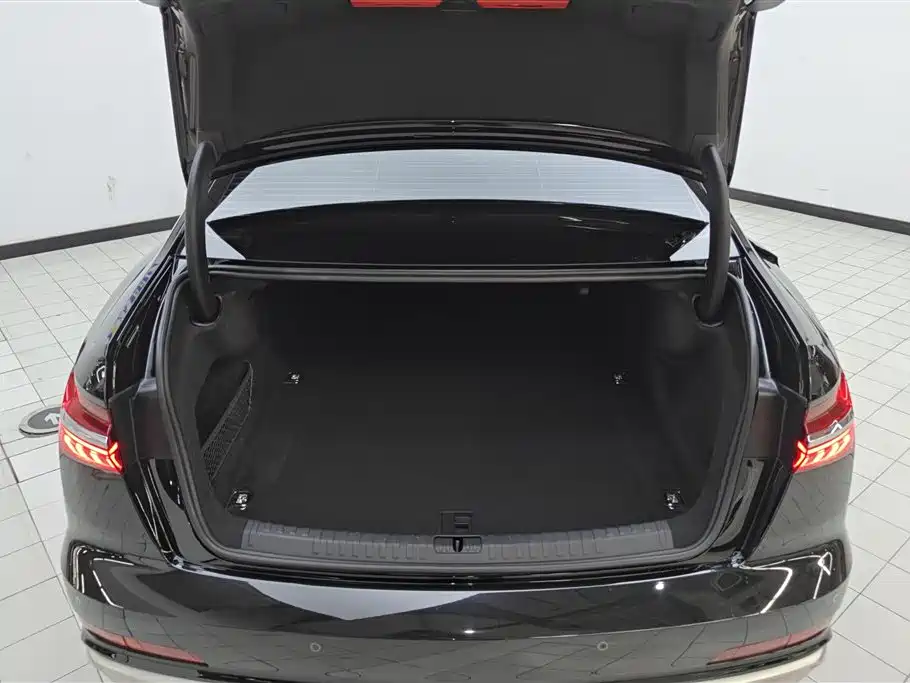 Audi A6L 2024 45 TFSI