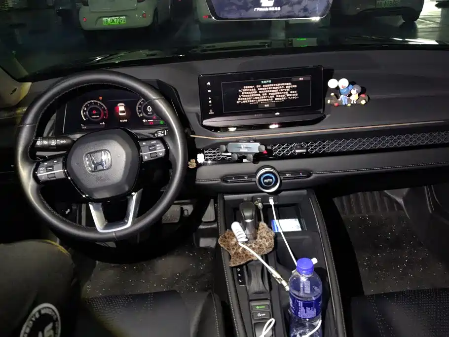 Honda Accord — миниатюра 12