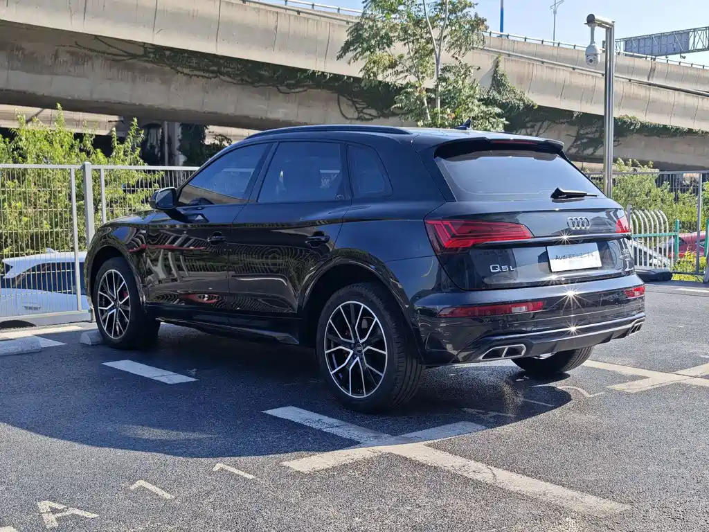 Audi Q5L — миниатюра 7