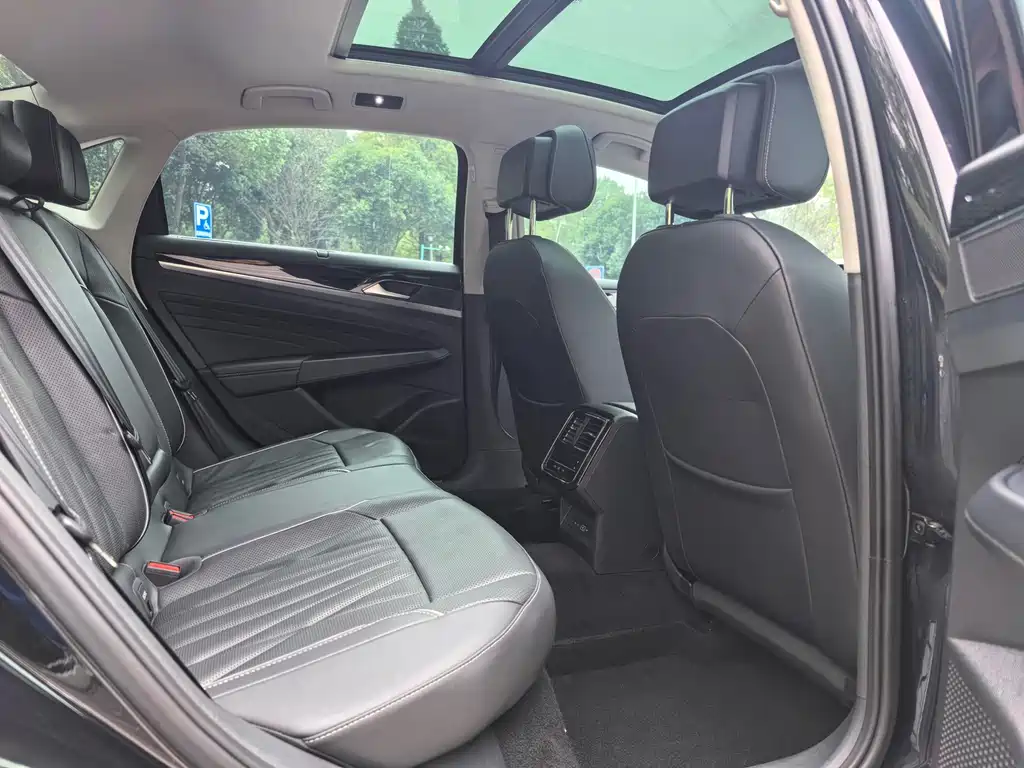Volkswagen Passat — миниатюра 13