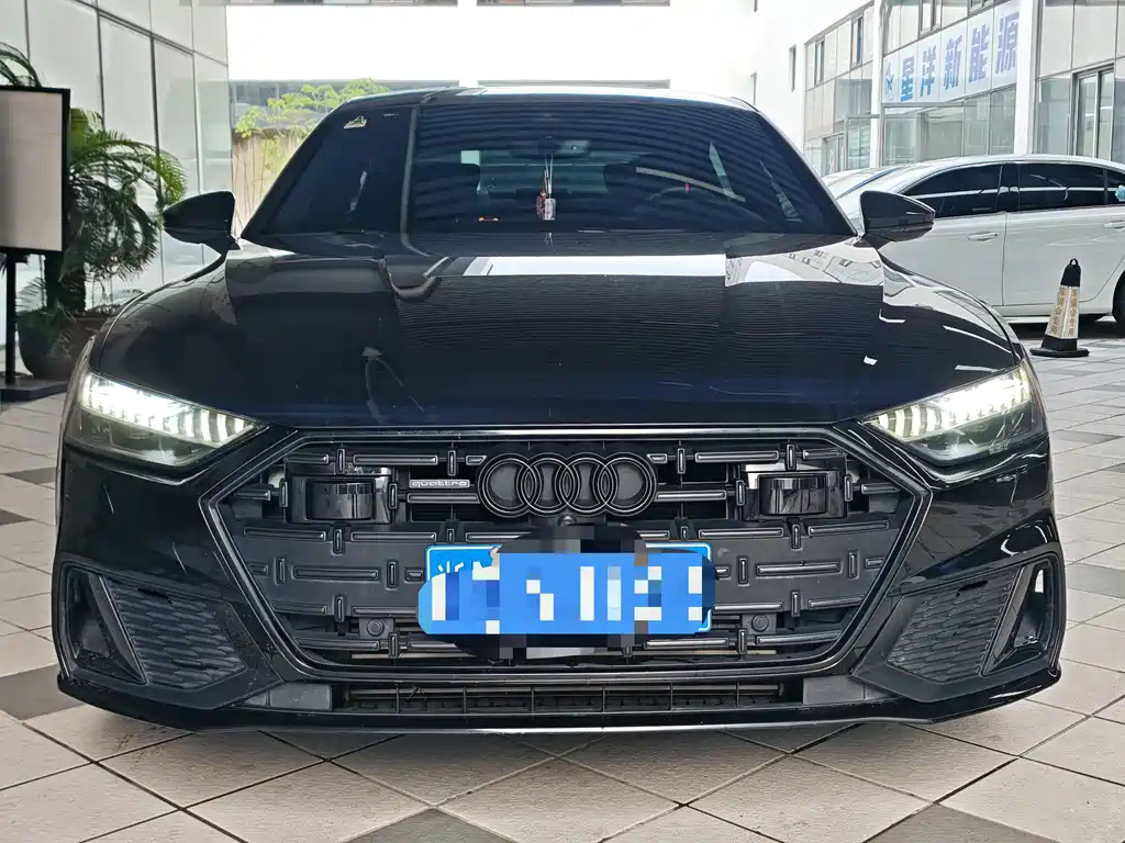 Audi A7L — миниатюра 2