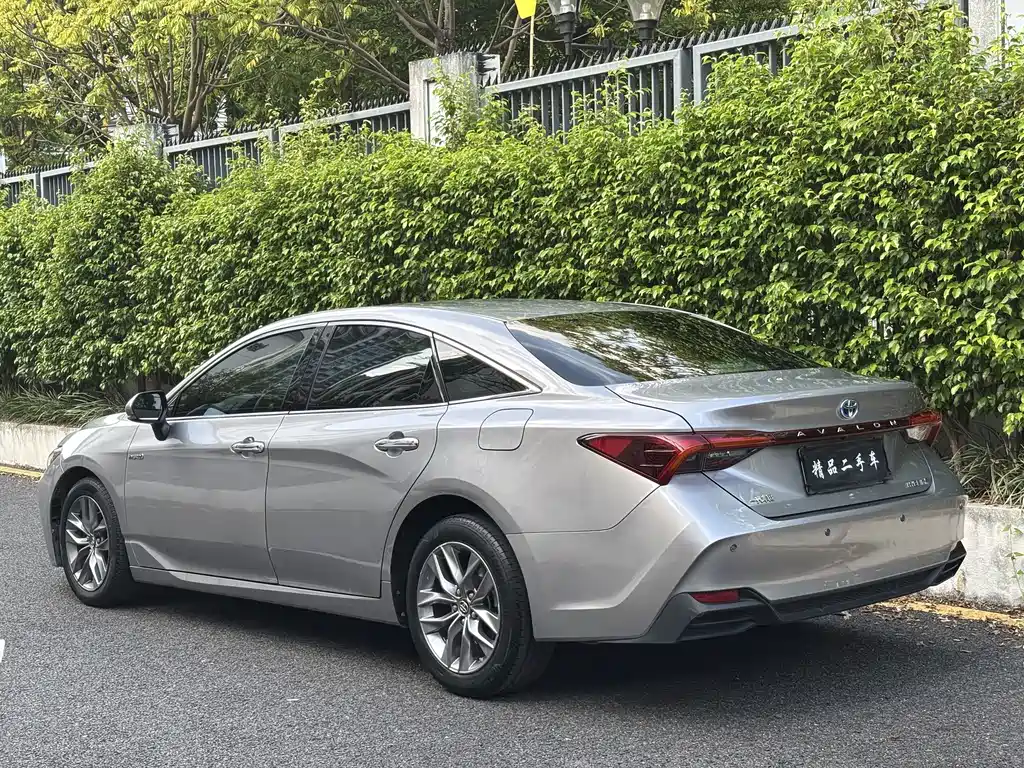 Toyota Avalon — миниатюра 7