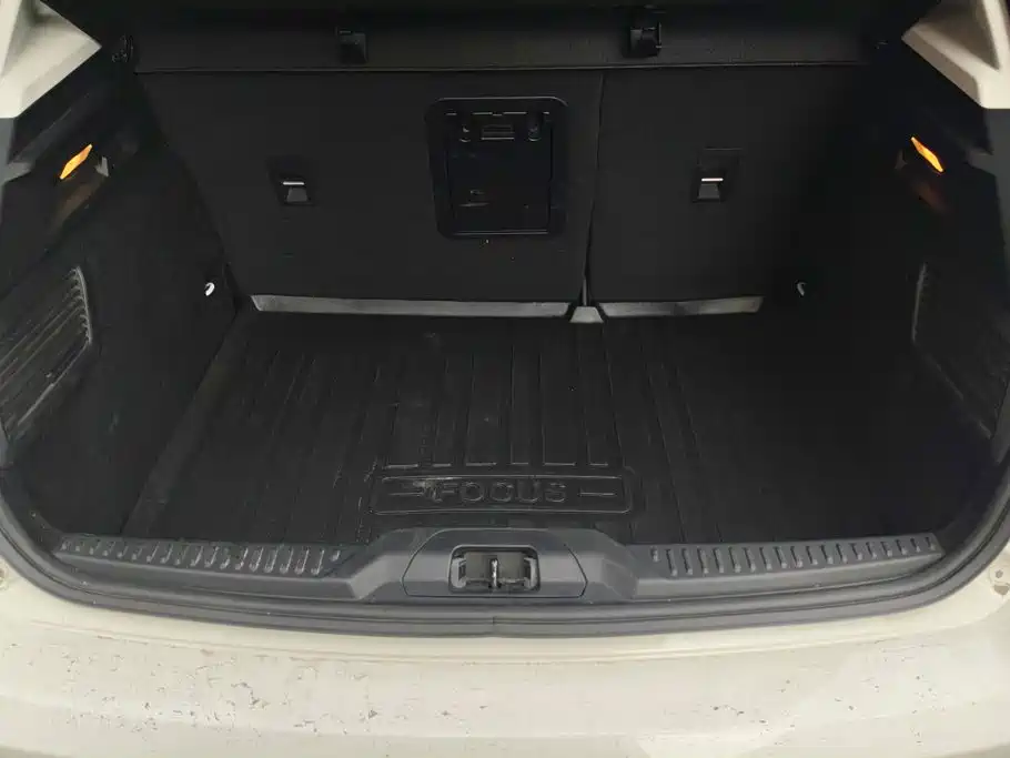 Ford Focus Active — миниатюра 4