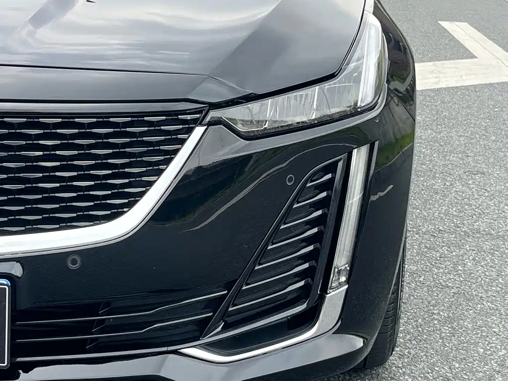 Cadillac CT5 — миниатюра 16