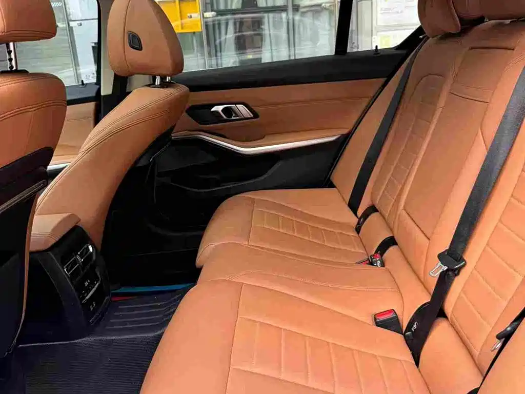 BMW 3 Series — миниатюра 10