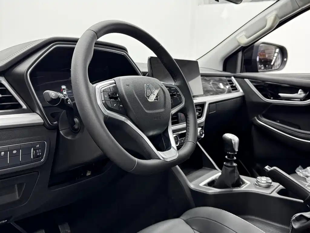 Sinotruk BOLDEN — миниатюра 4