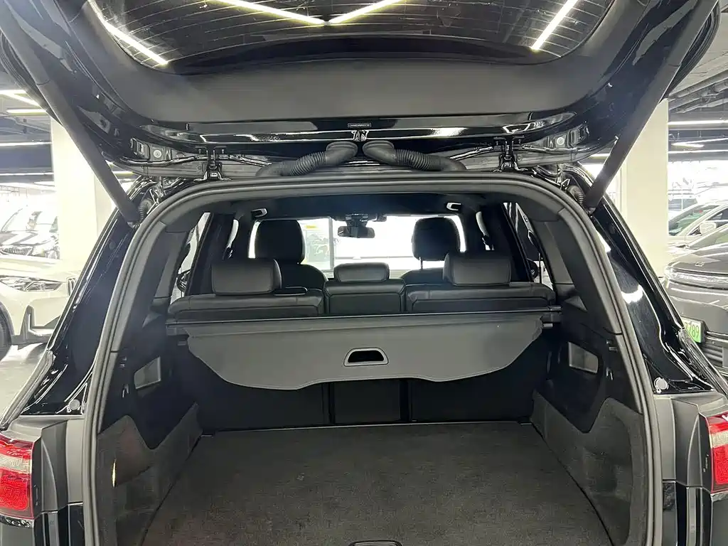 Mercedes-Benz GLB — миниатюра 19
