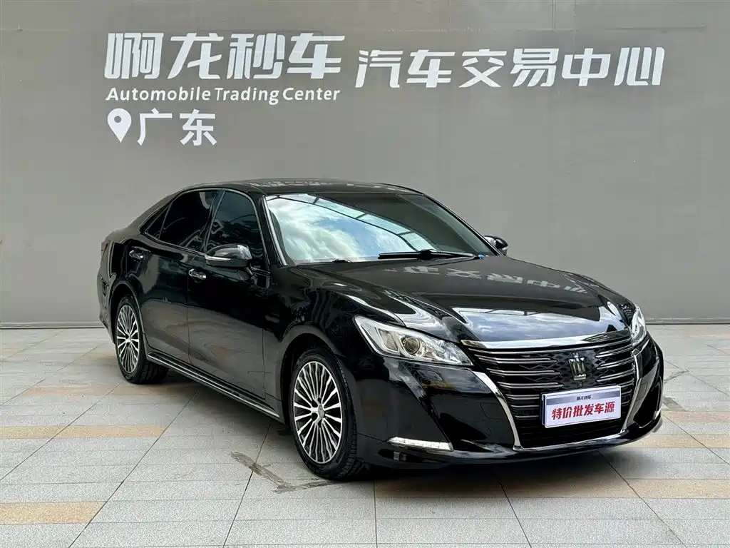 Toyota Crown 2018 2.0T Sport