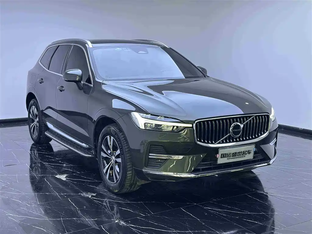Volvo XC60 2022 B5 Luxury