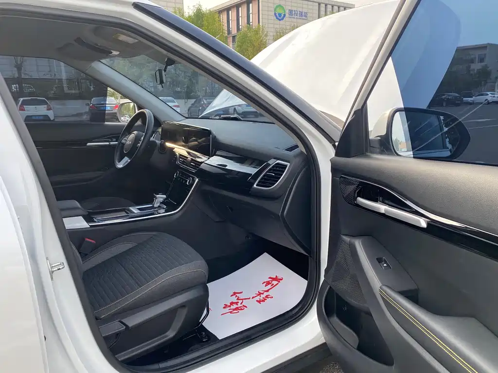 Kia Seltos — миниатюра 10