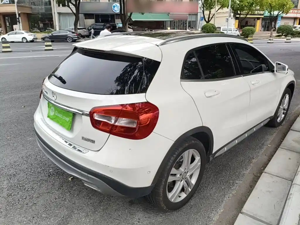 Mercedes-Benz GLA — миниатюра 7