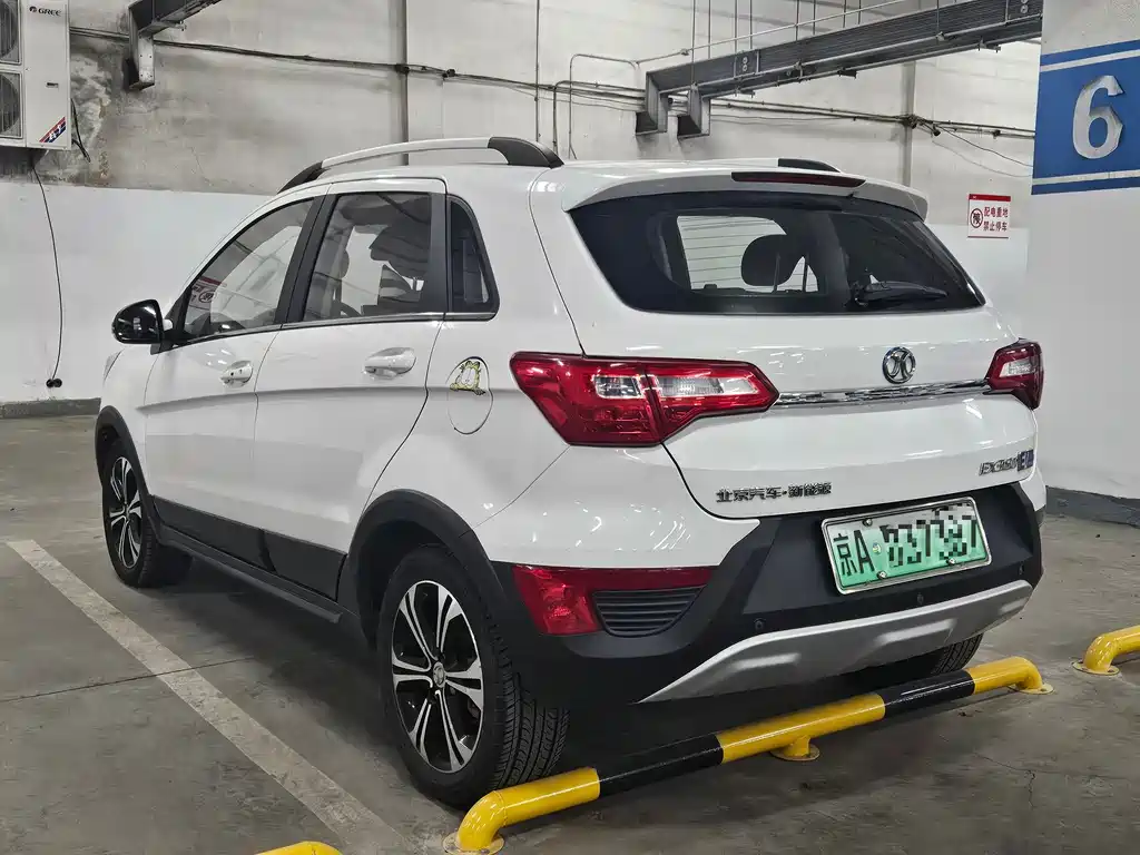 BAIC New Energy EX — миниатюра 3