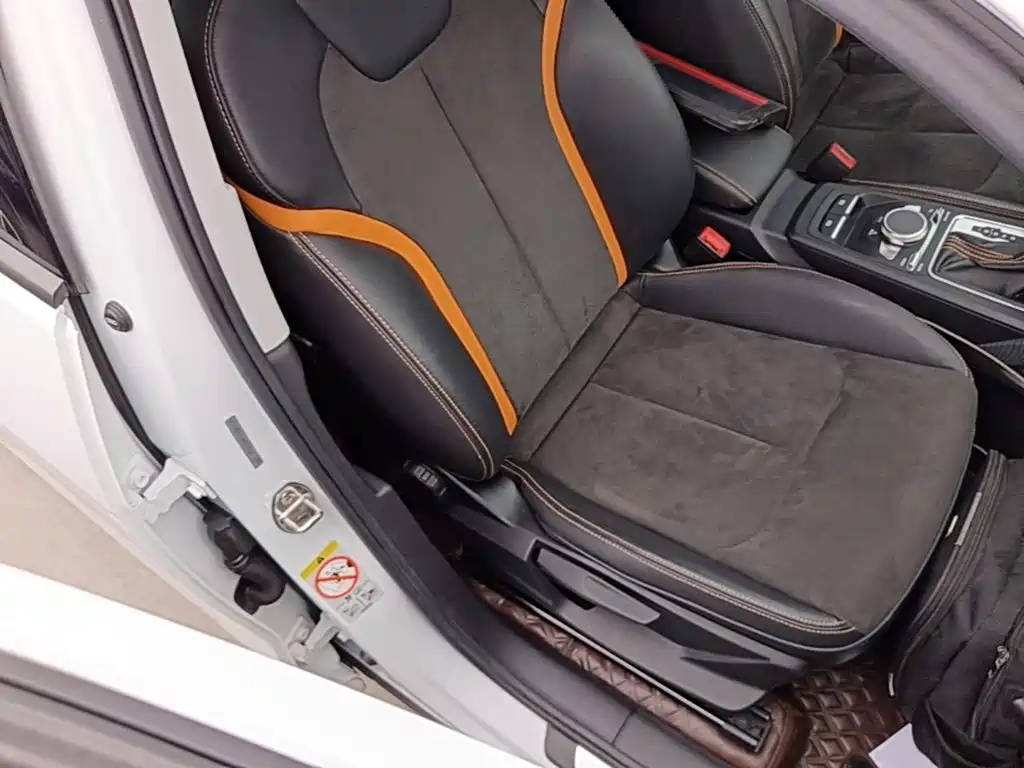 Audi Q2L e-tron — миниатюра 25