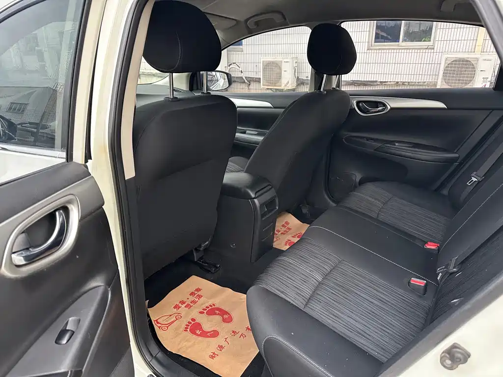 Nissan Sylphy — миниатюра 7