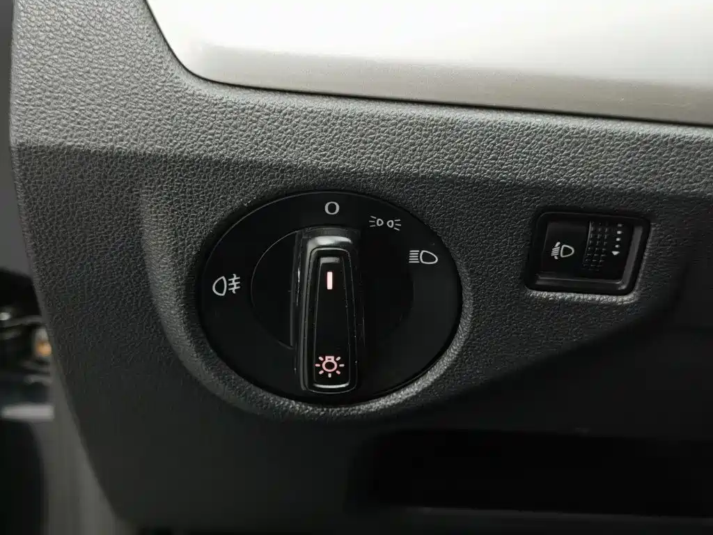 Volkswagen Lavida — миниатюра 21