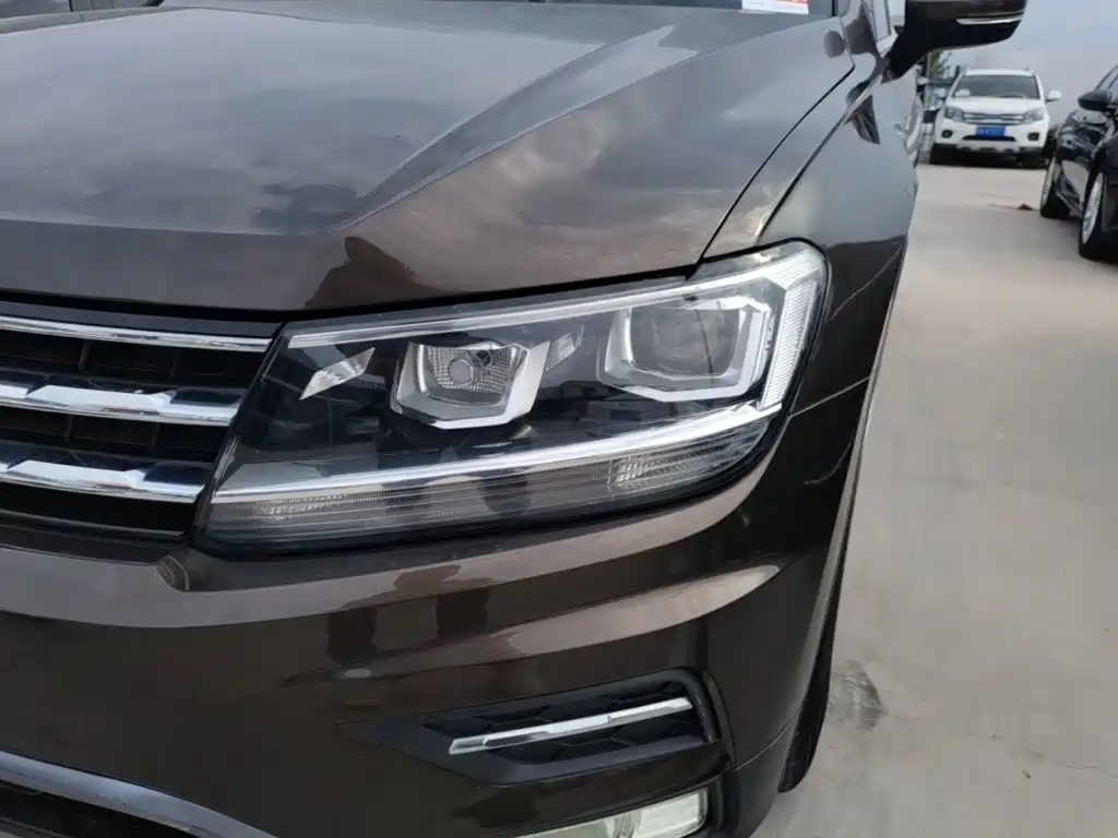 Volkswagen Tiguan L — миниатюра 24
