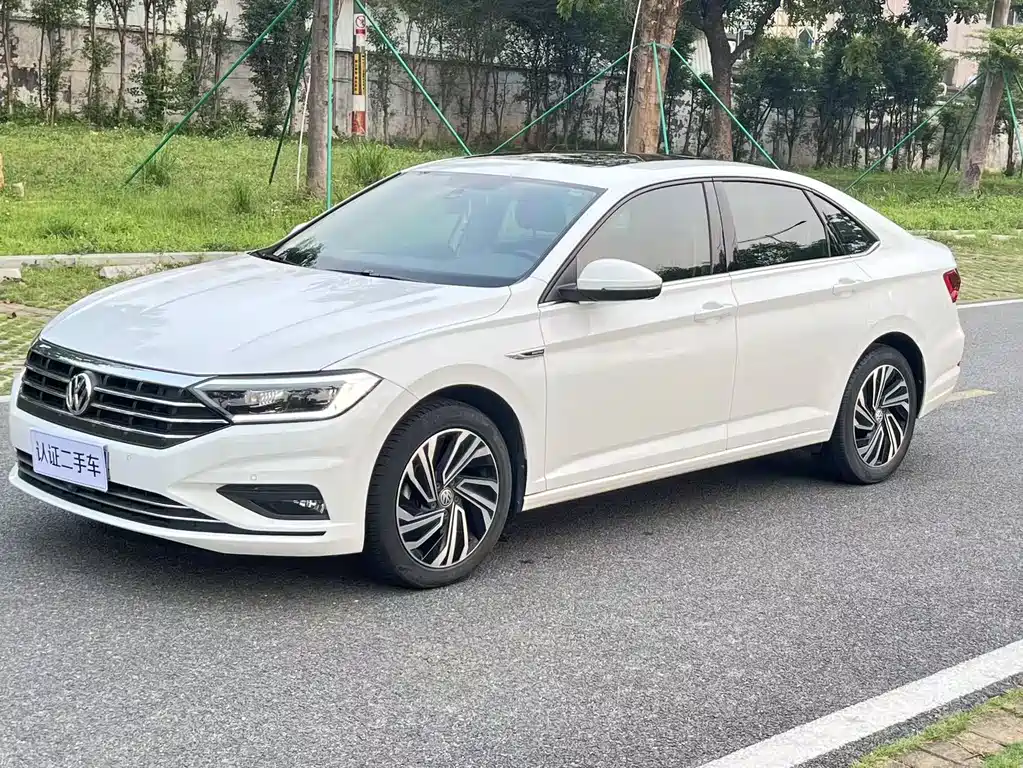 Volkswagen Sagitar 2021