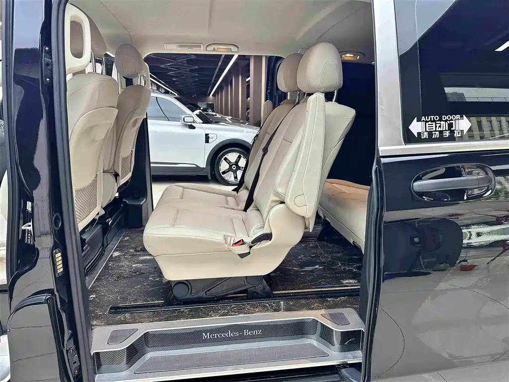 Mercedes-Benz Vito — миниатюра 11