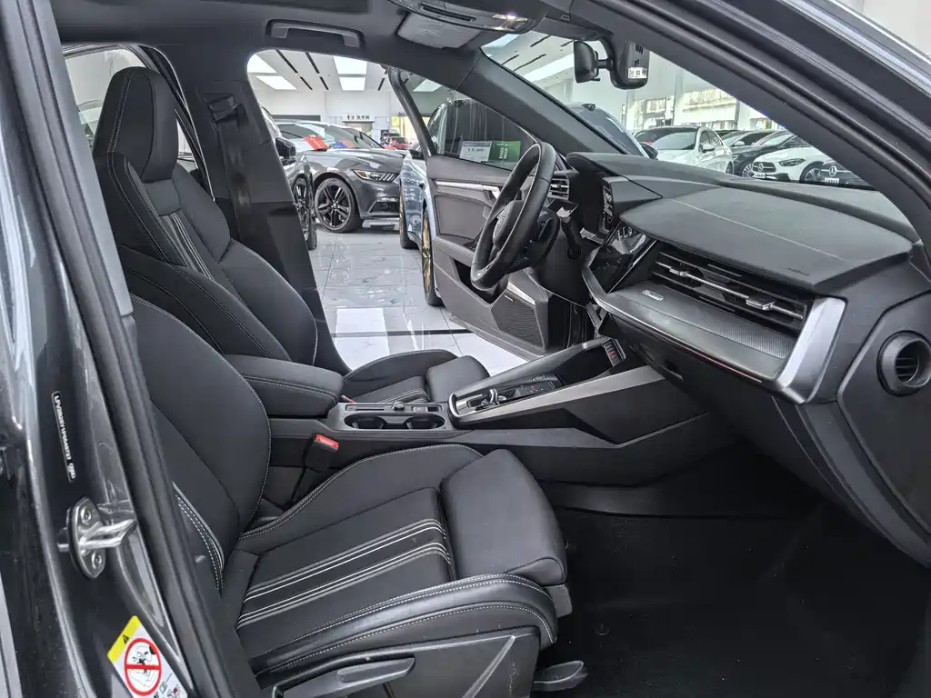 Audi A3 — миниатюра 12