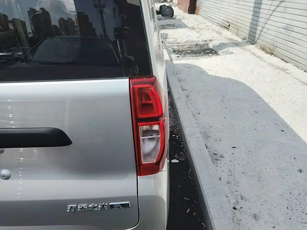 Wuling Zhiguang EV — миниатюра 8