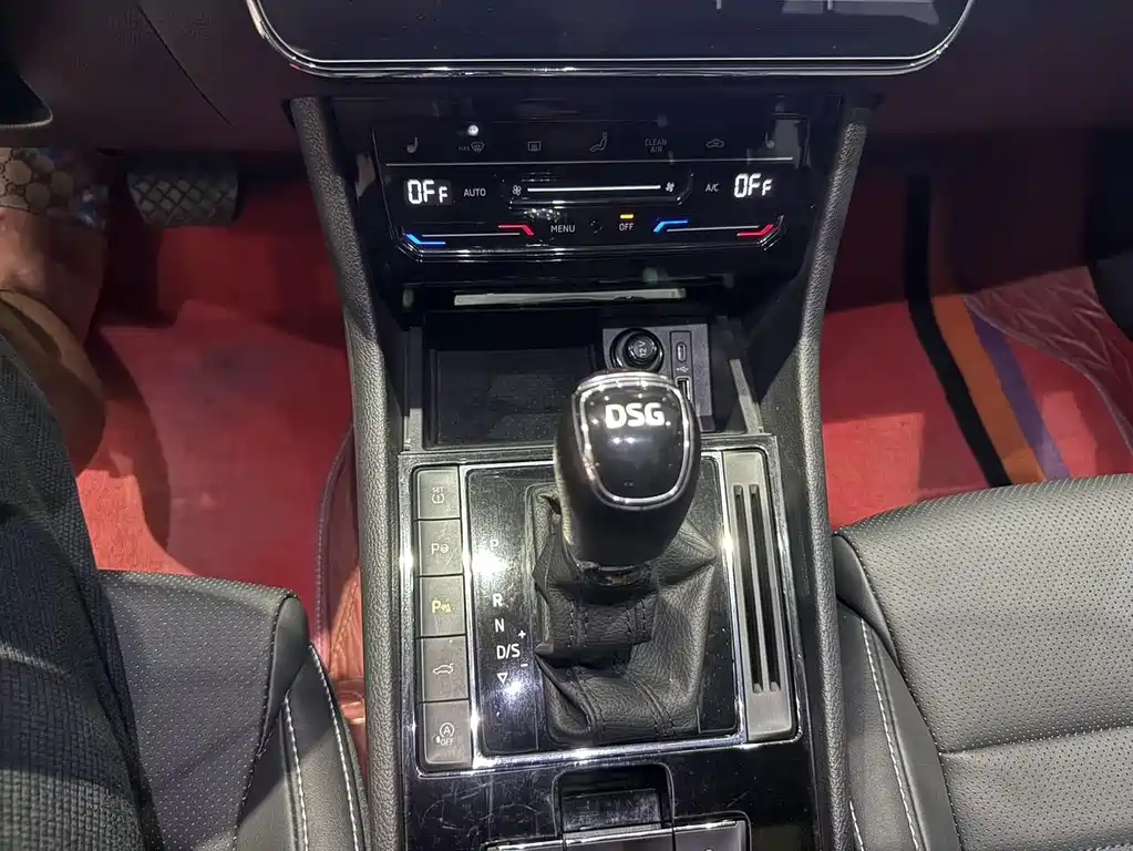 Skoda Superb — миниатюра 16