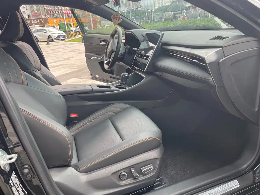 Toyota Avalon — миниатюра 12