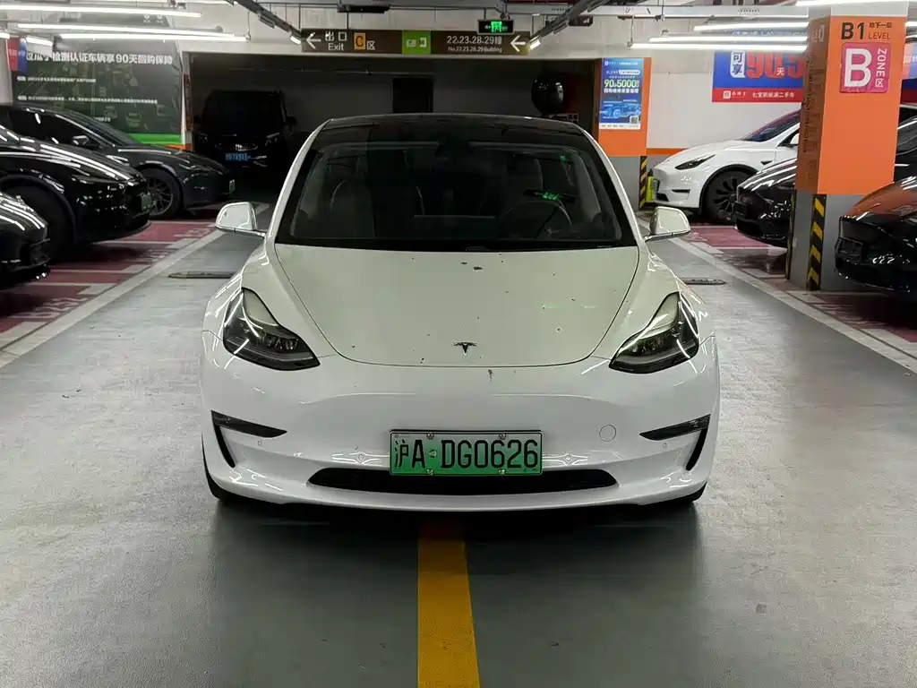 Tesla Model 3 — миниатюра 2