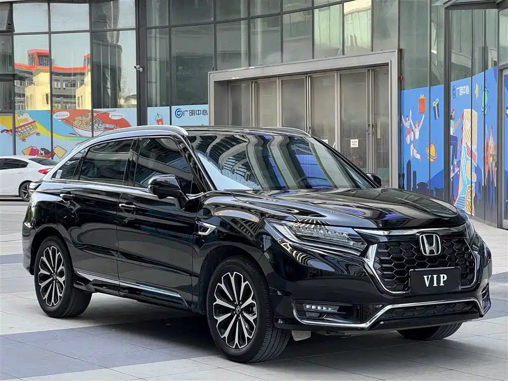 HONDA UR V