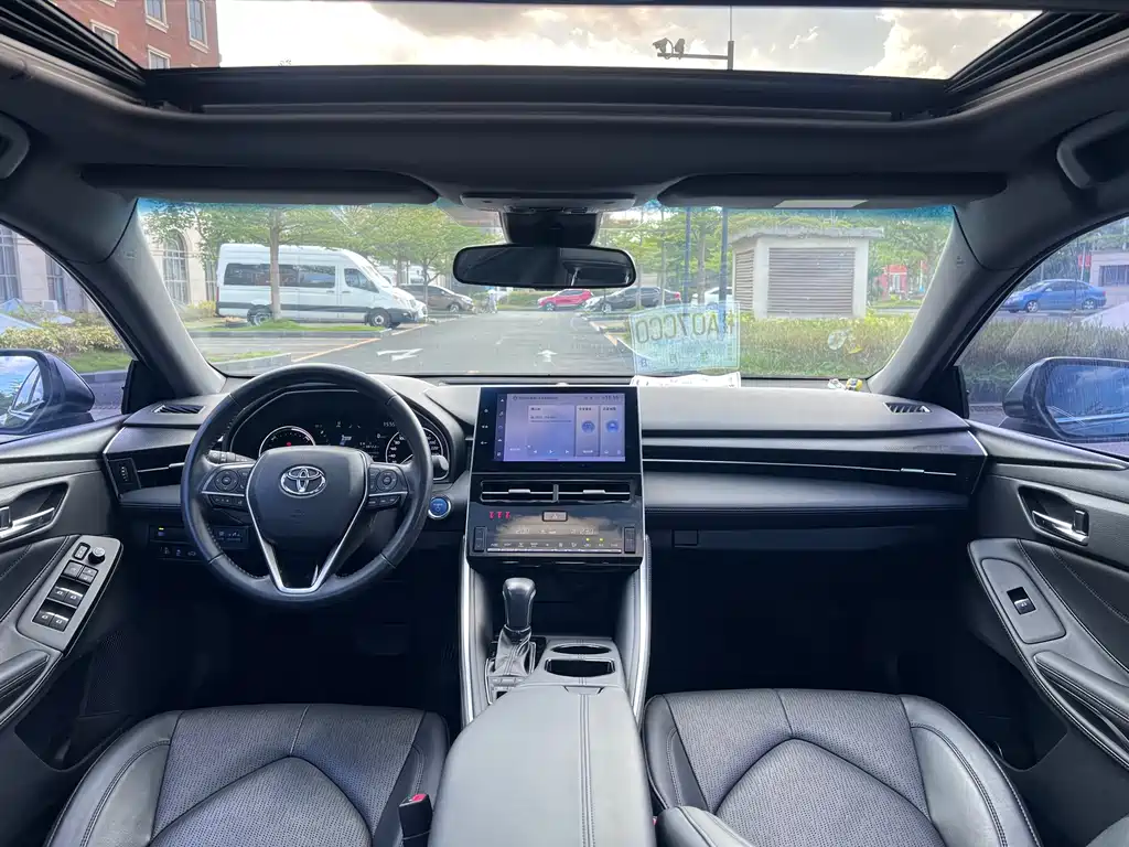 Toyota Avalon — миниатюра 9