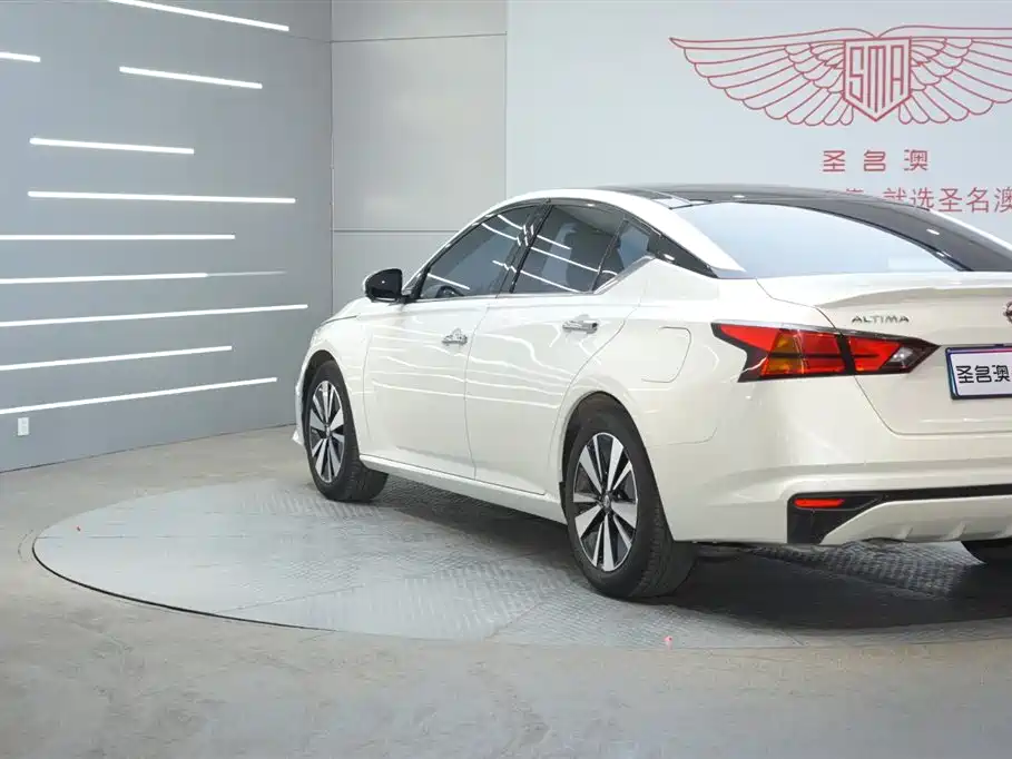 Nissan Altima 2021 2.0L XL Upper AD1