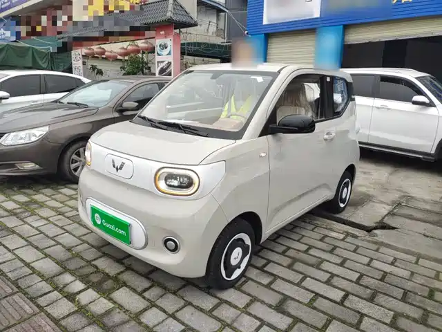 WULING AUTOMOBILE HONGGUANG MINIEV 2025